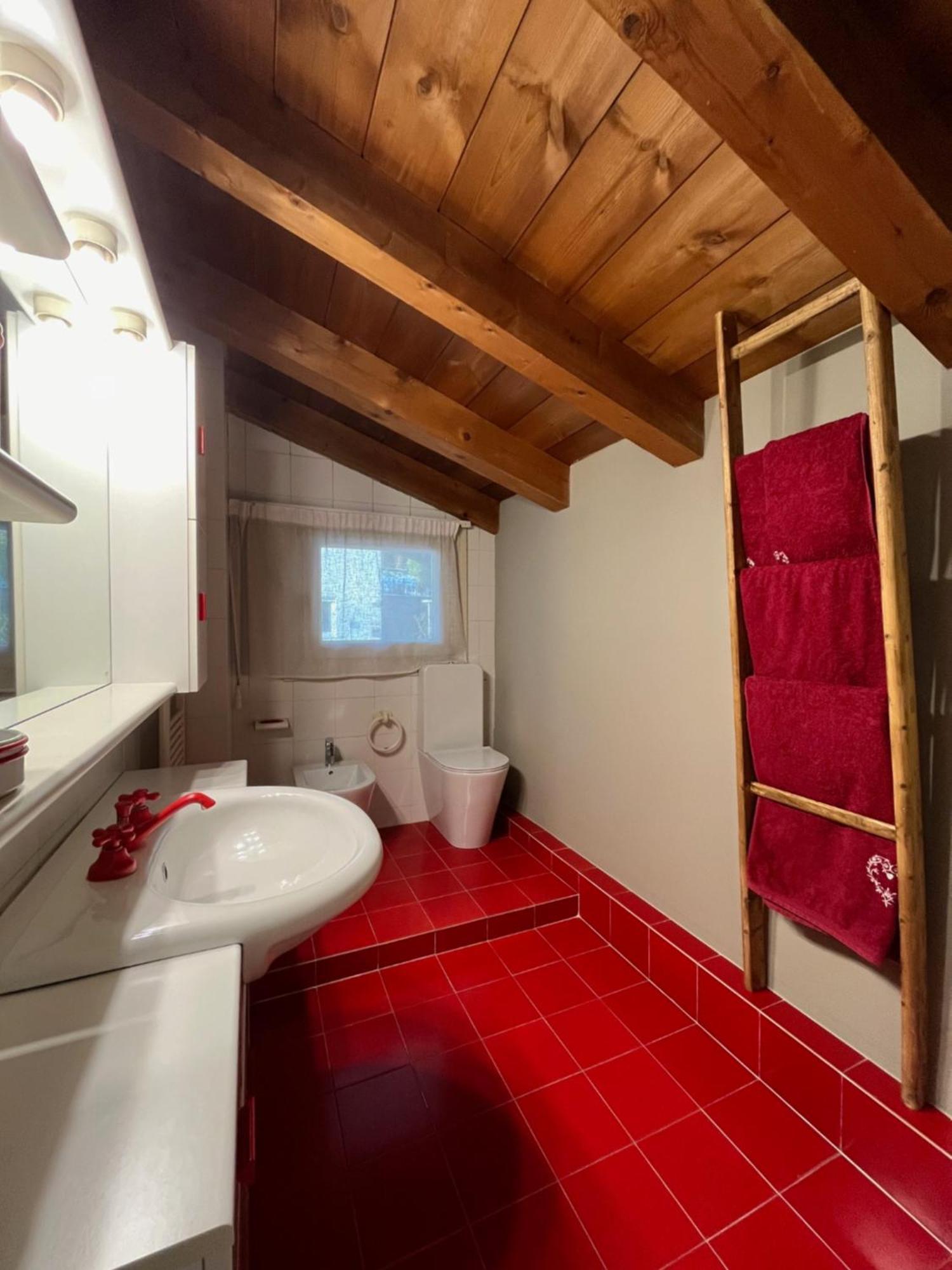 Apartamento Alpinetouch Aosta Exterior foto